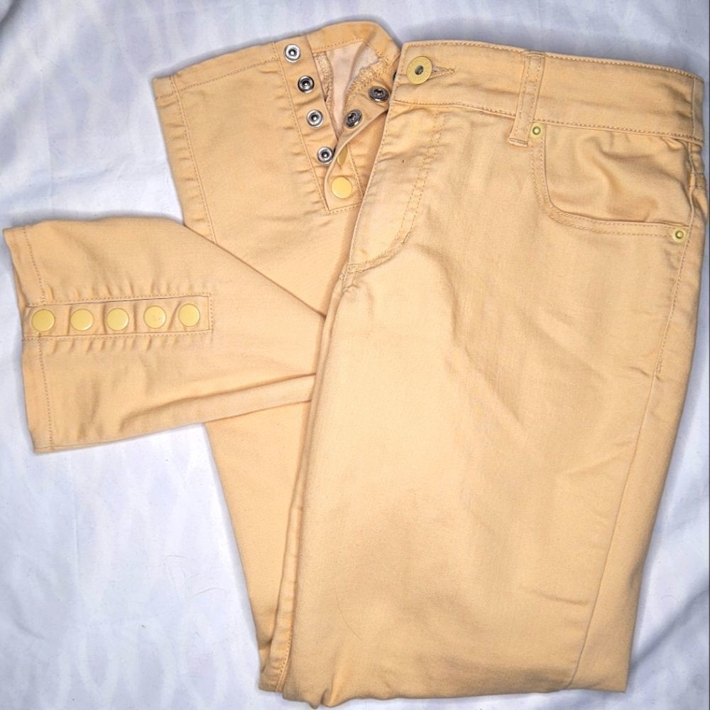 CHICO'S Platinum Denim Yellow Wash Ankle Crop Button Up Women's Jean's